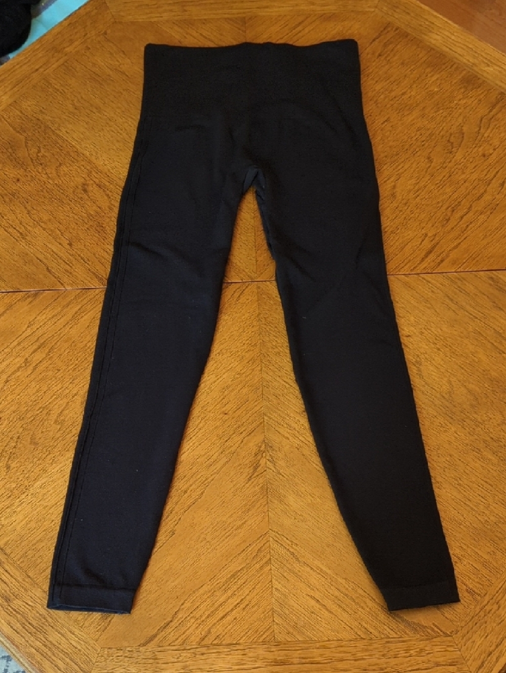 SPANX Black Full-Length Performance Leggings - Picture 4 of 6